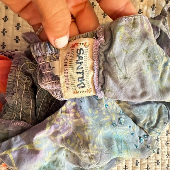 Cute beach top - Picture 3 of 3